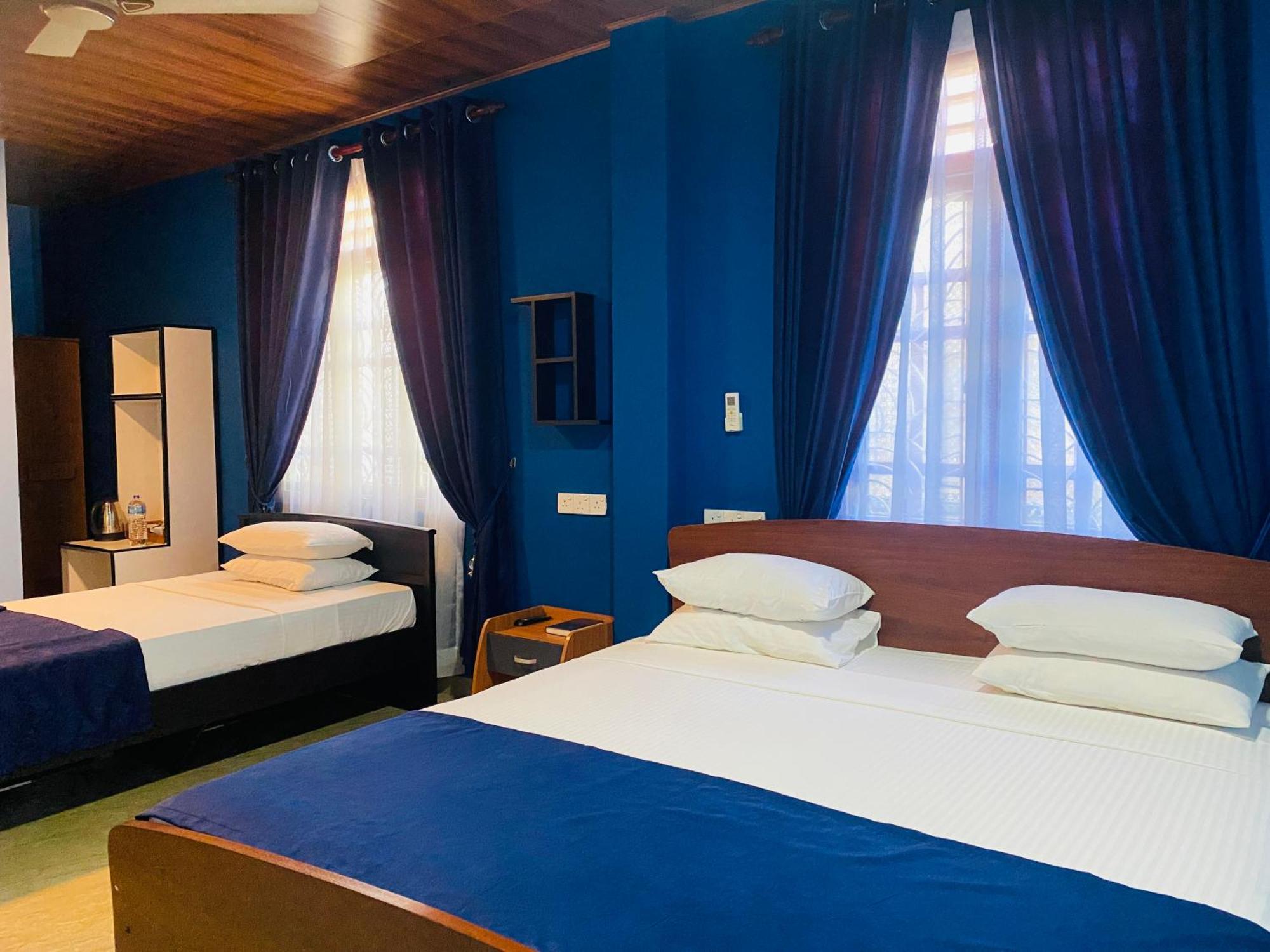 Nilaveli Hybrid Holiday Hotel ภายนอก รูปภาพ