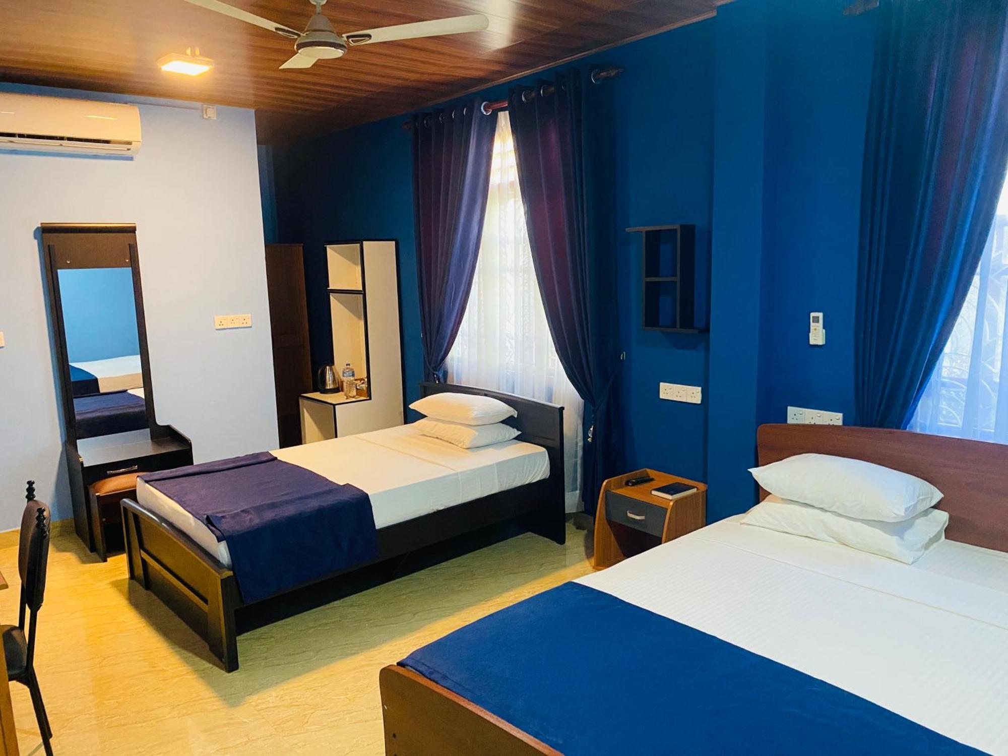 Nilaveli Hybrid Holiday Hotel ภายนอก รูปภาพ