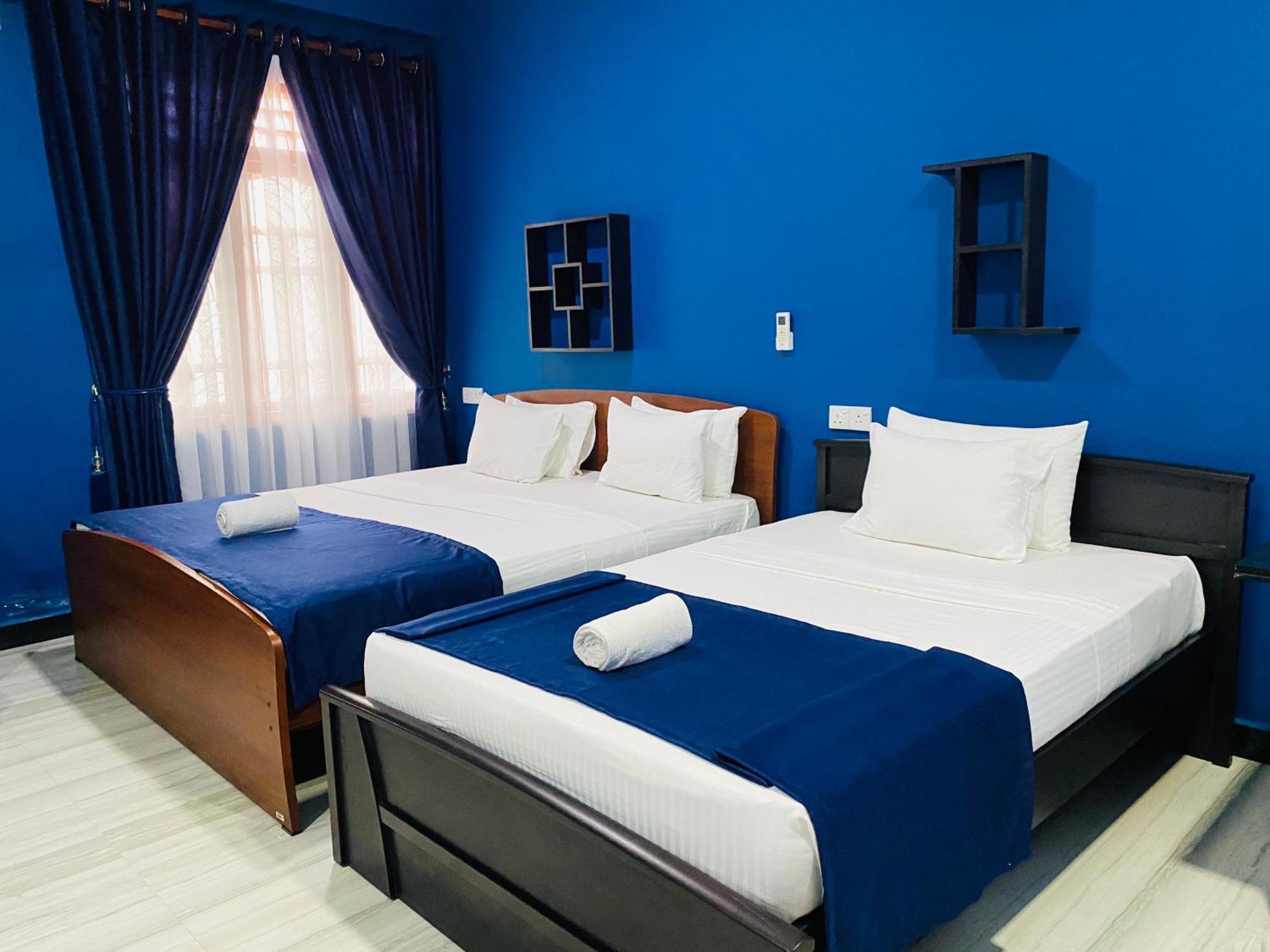 Nilaveli Hybrid Holiday Hotel ภายนอก รูปภาพ