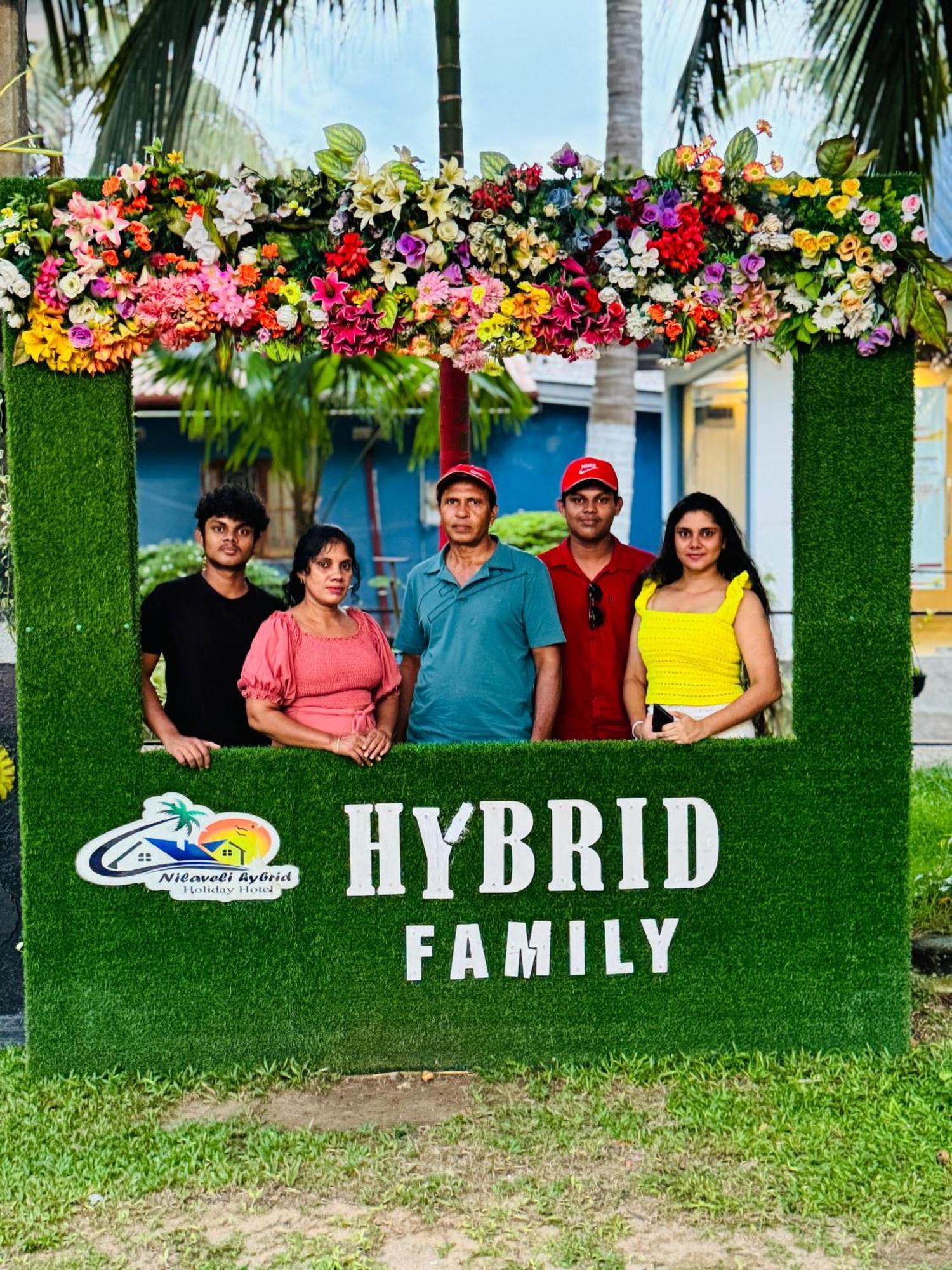 Nilaveli Hybrid Holiday Hotel ภายนอก รูปภาพ